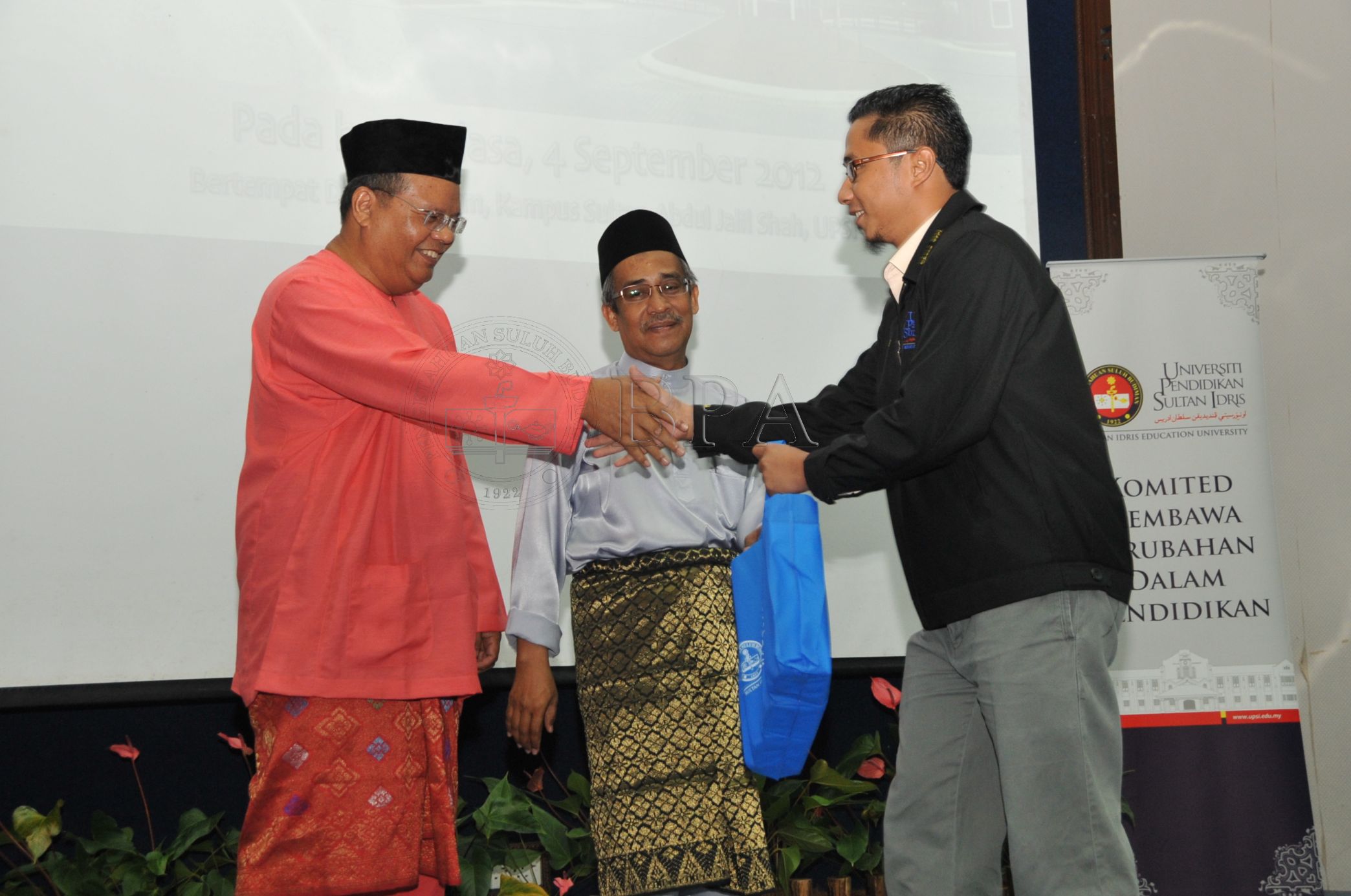 BPA 12 110 APC PRO 5330